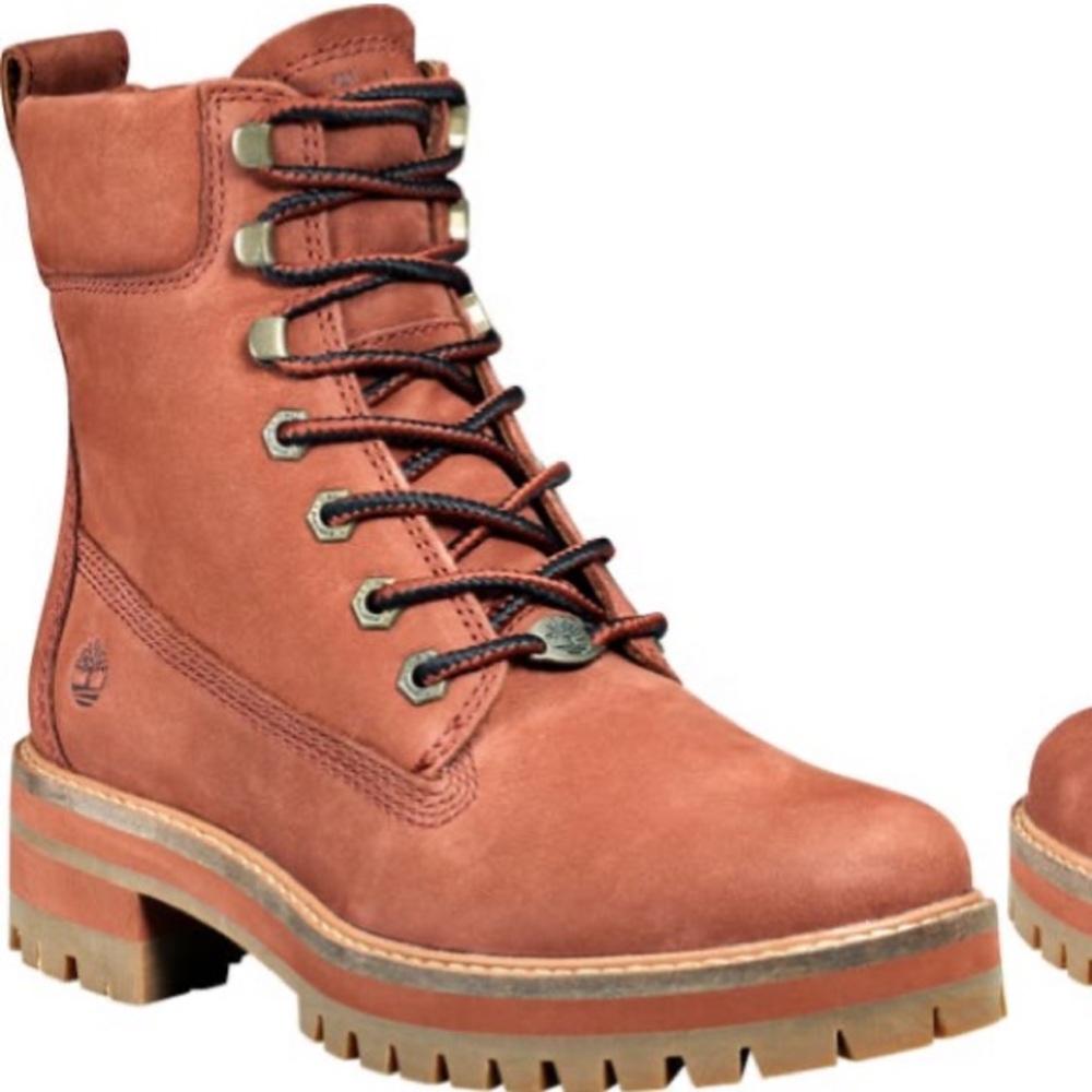 NWT timberland classic hiking boots